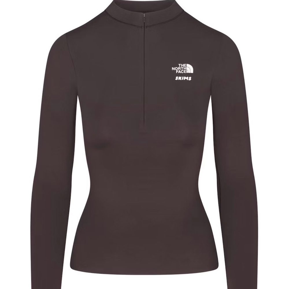 The North Face x Skims 
REFINA LONG SLEEVE TOP Phoenix